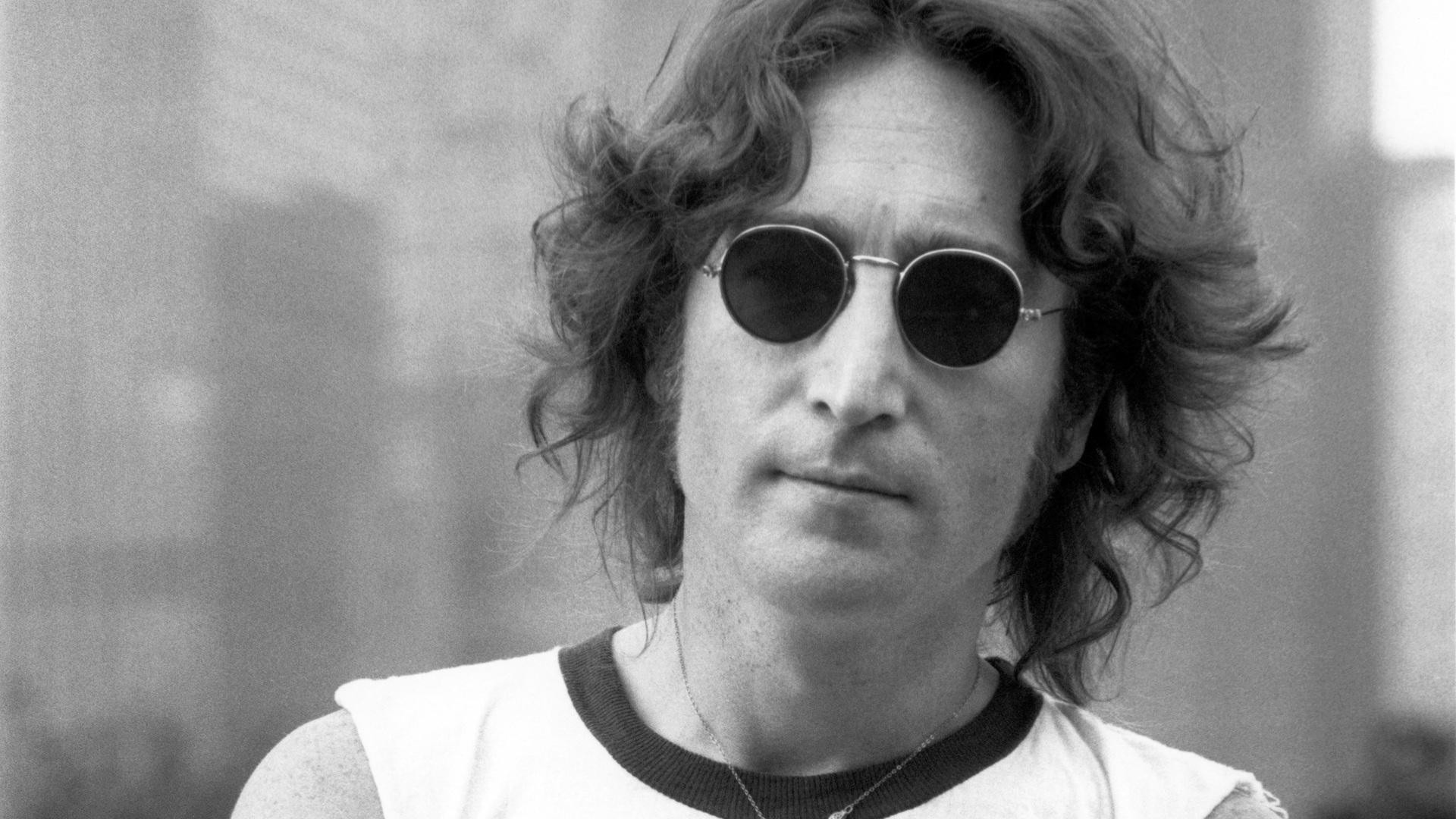 john-lennon:-84-anos-de-leyenda