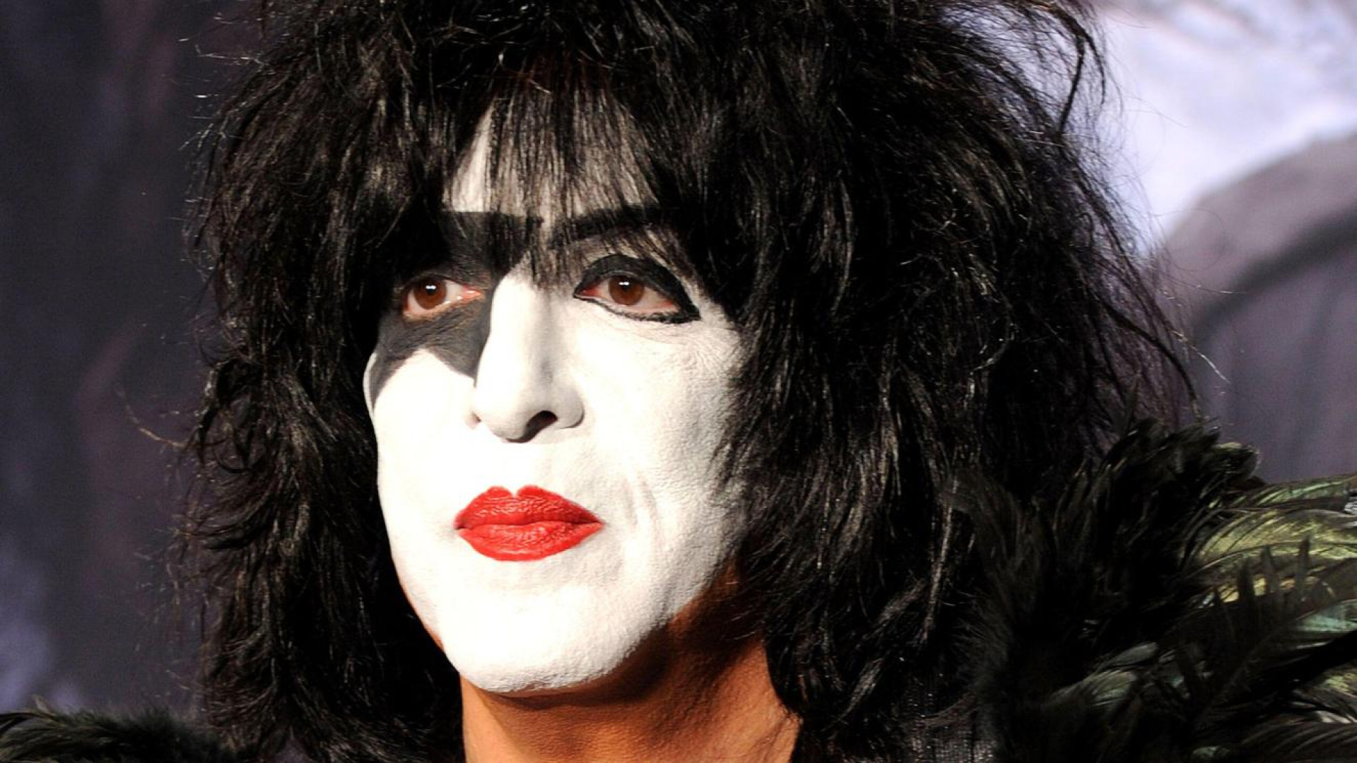 paul-stanley-sobre-los-avatares-de-kiss:-“es-como-si-mezclas-el-circo-del-sol-y-star-wars”