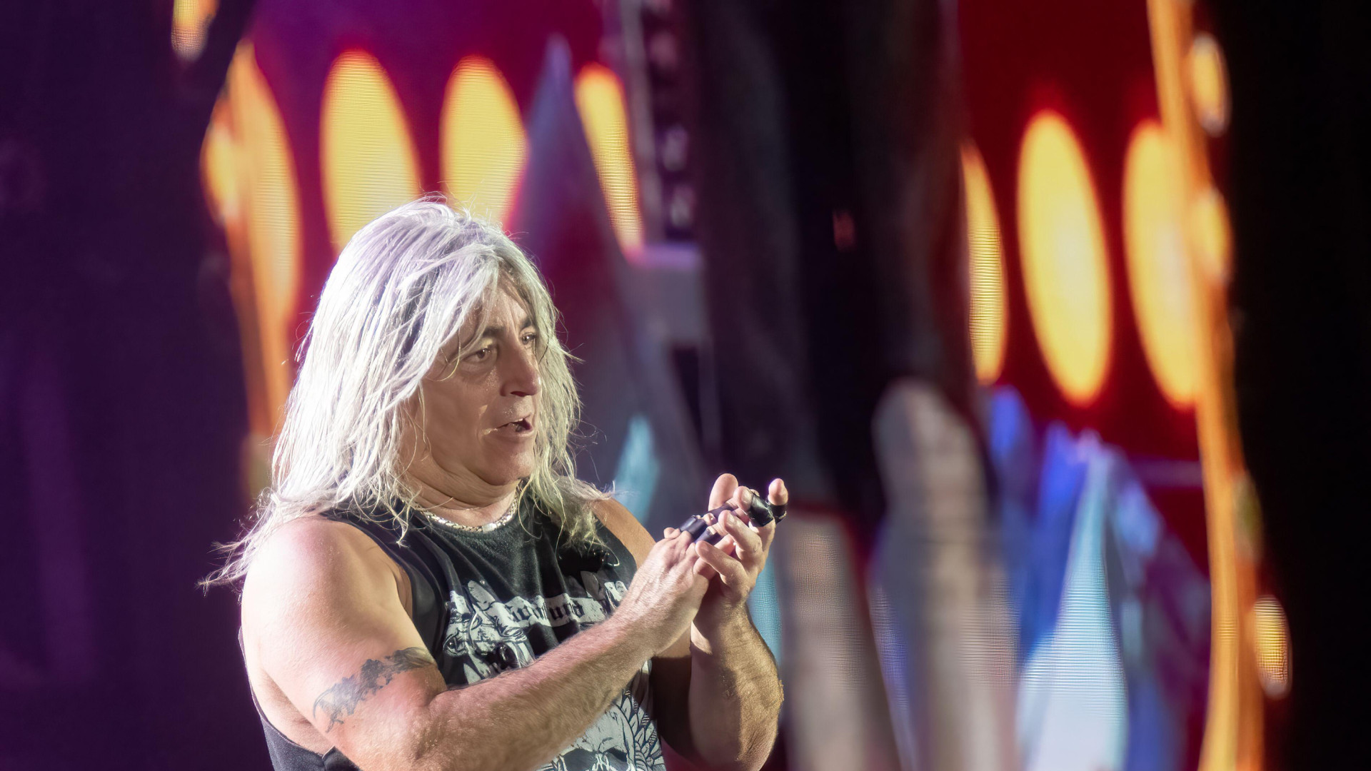 mikkey-dee-se-sincera-sobre-como-es-tocar-en-scorpions:-“quise-traer-la-fuerza-de-motorhead”