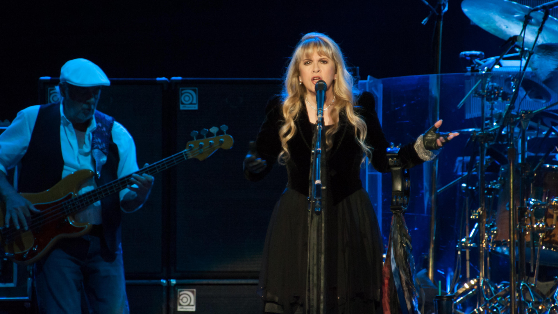 stevie-nicks-quiere-reescribir-la-historia-de-fleetwood-mac-en-la-segunda-temporada-de-‘todos-quieren-a-daisy-jones’