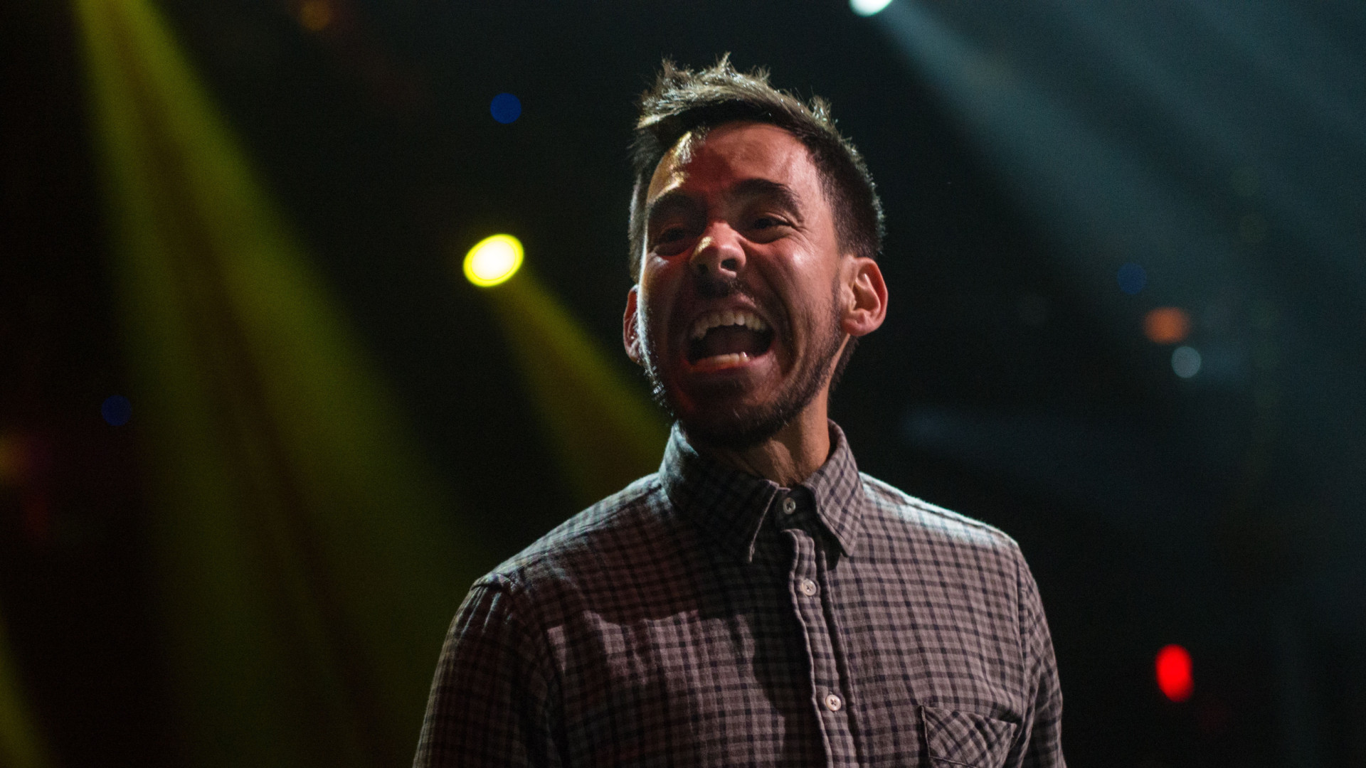 mike-shinoda-(linkin-park),-sincero-sobre-su-relacion-laboral-con-chester-bennington:-“hay-algo-que-no-puedes-cuantificar”