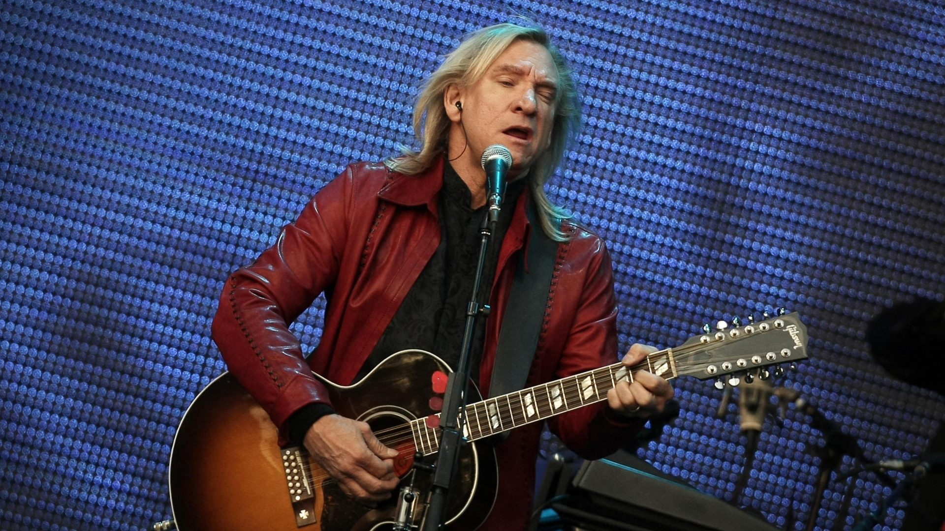 joe-walsh-(eagles)-desvela-los-problemas-de-tocar-en-la-esfera-de-las-vegas:-«hemos-tenido-que-aprender-a-hacerlo»