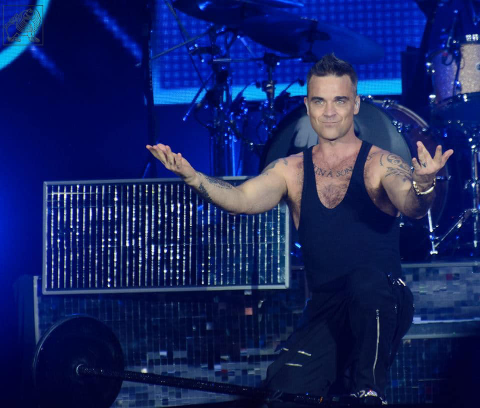 robbie-williams-pide-medidas-para-evitar-tragedias-como-la-de-liam-payne