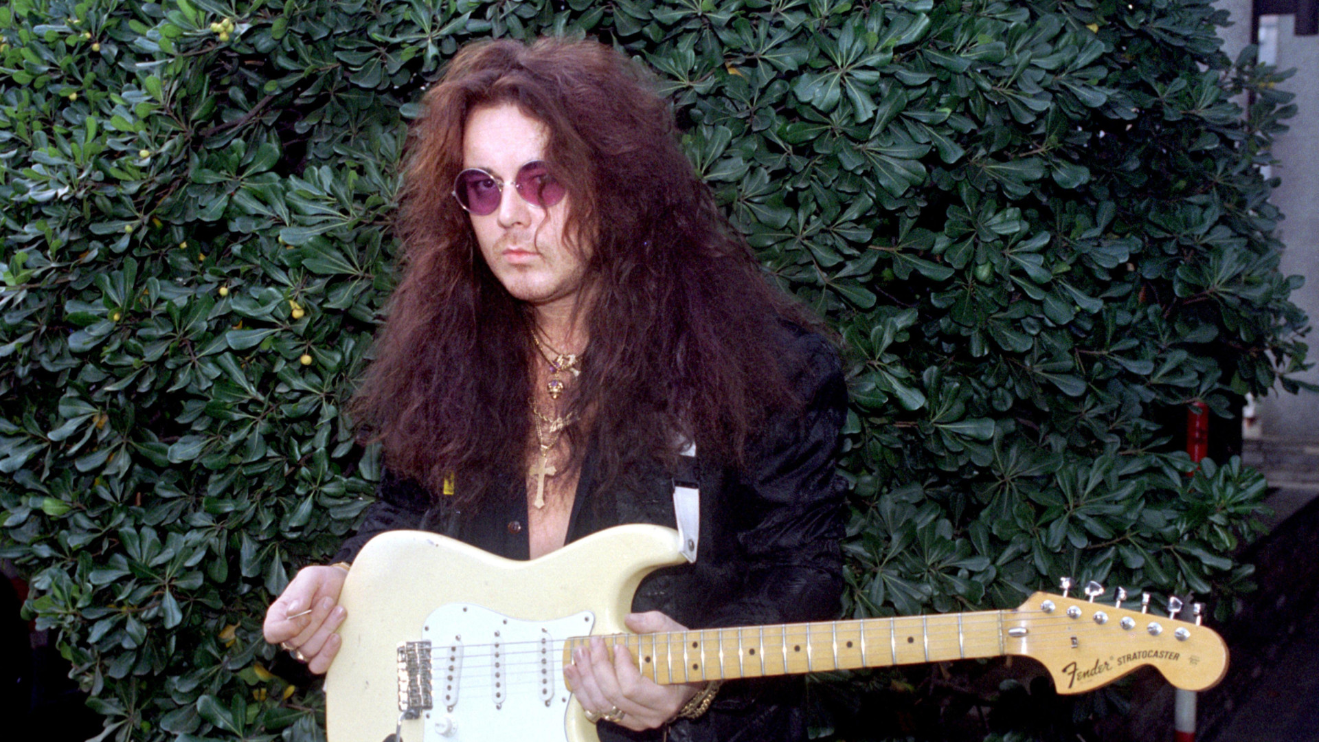 yngwie-malmsteen-ahora-vende-suplementos-vitaminicos-(y-no-son-baratos):-esto-es-lo-que-llevan-y-lo-que-cuestan