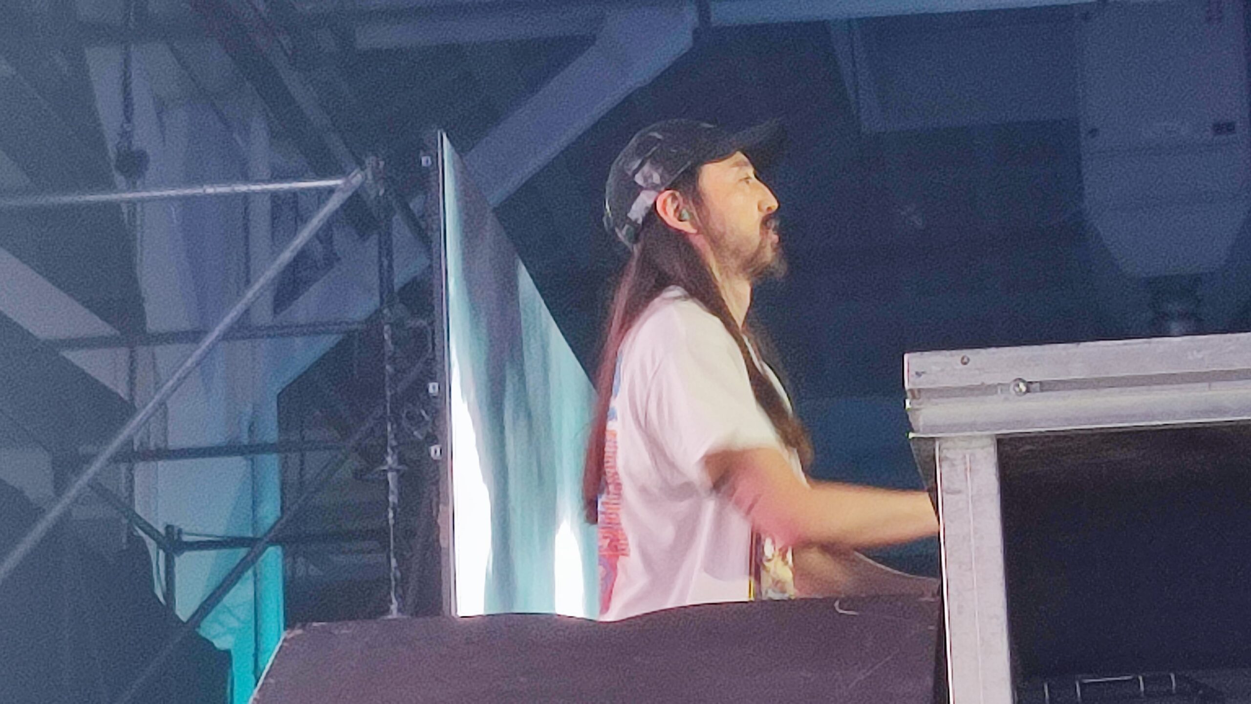 steve-aoki-hace-temblar-el-palacio-victoria-eugenia-de-barcelona
