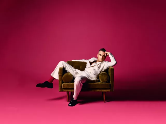robbie-williams-prepara-una-exposicion-inedita