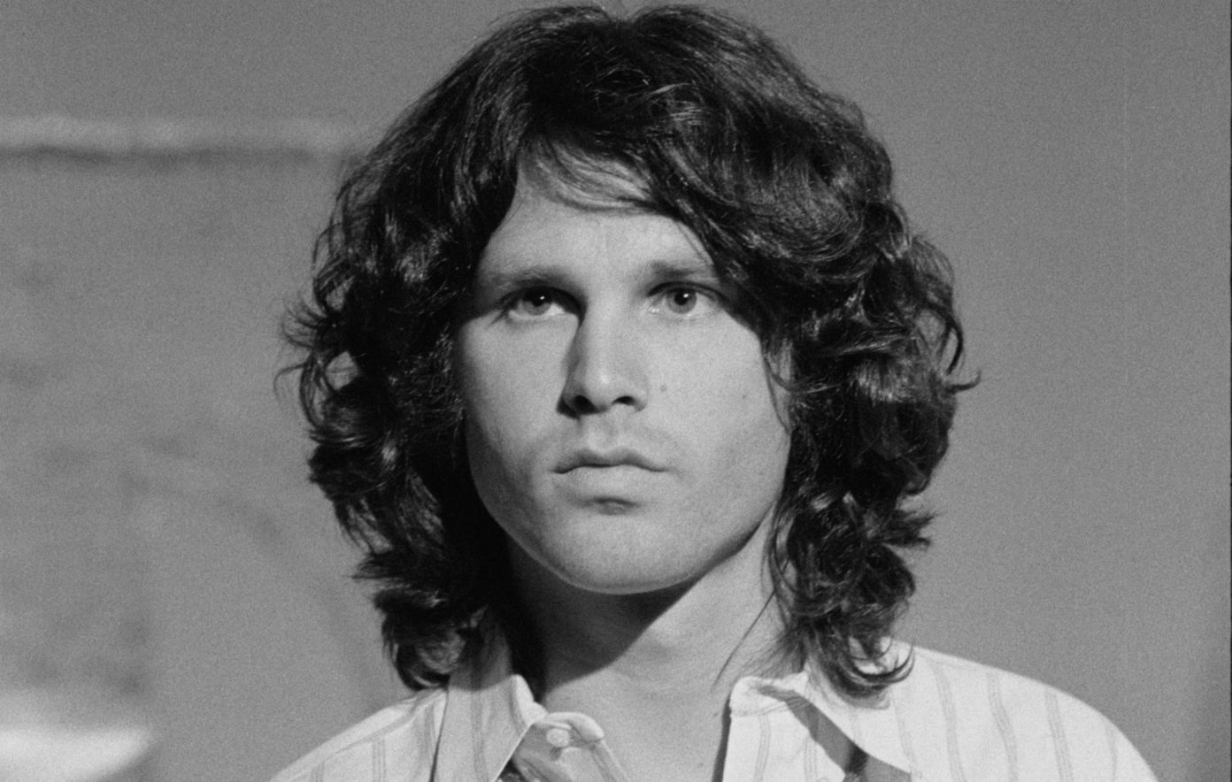 un-documental-sugiere-la-posibilidad-de-que-jim-morrison-siga-vivo