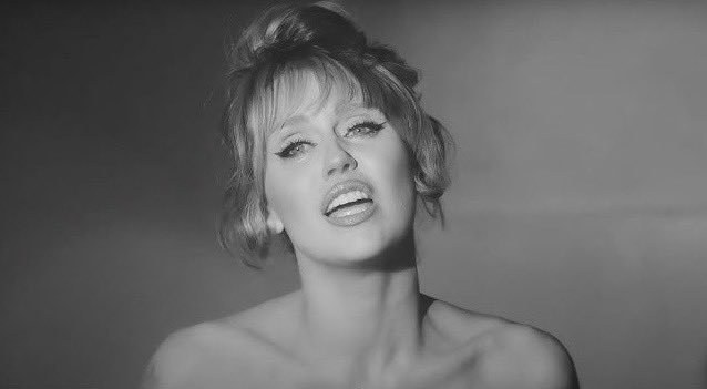 miley-cyrus-estrena-la-balada-‘more-to-lose’