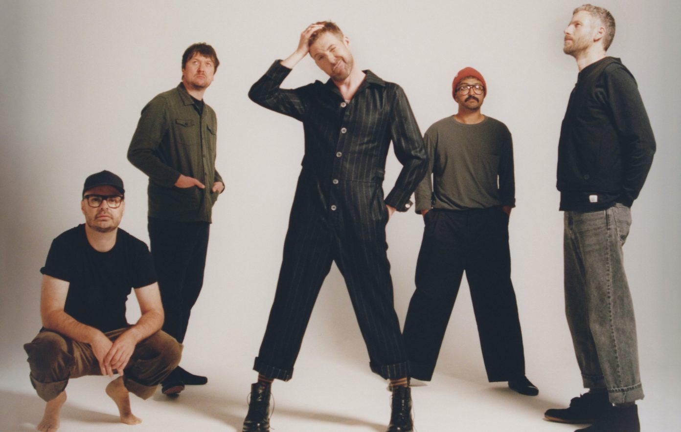 kaiser-chiefs-celebran-20-anos-de-‘employment’-con-una-reedicion-especial