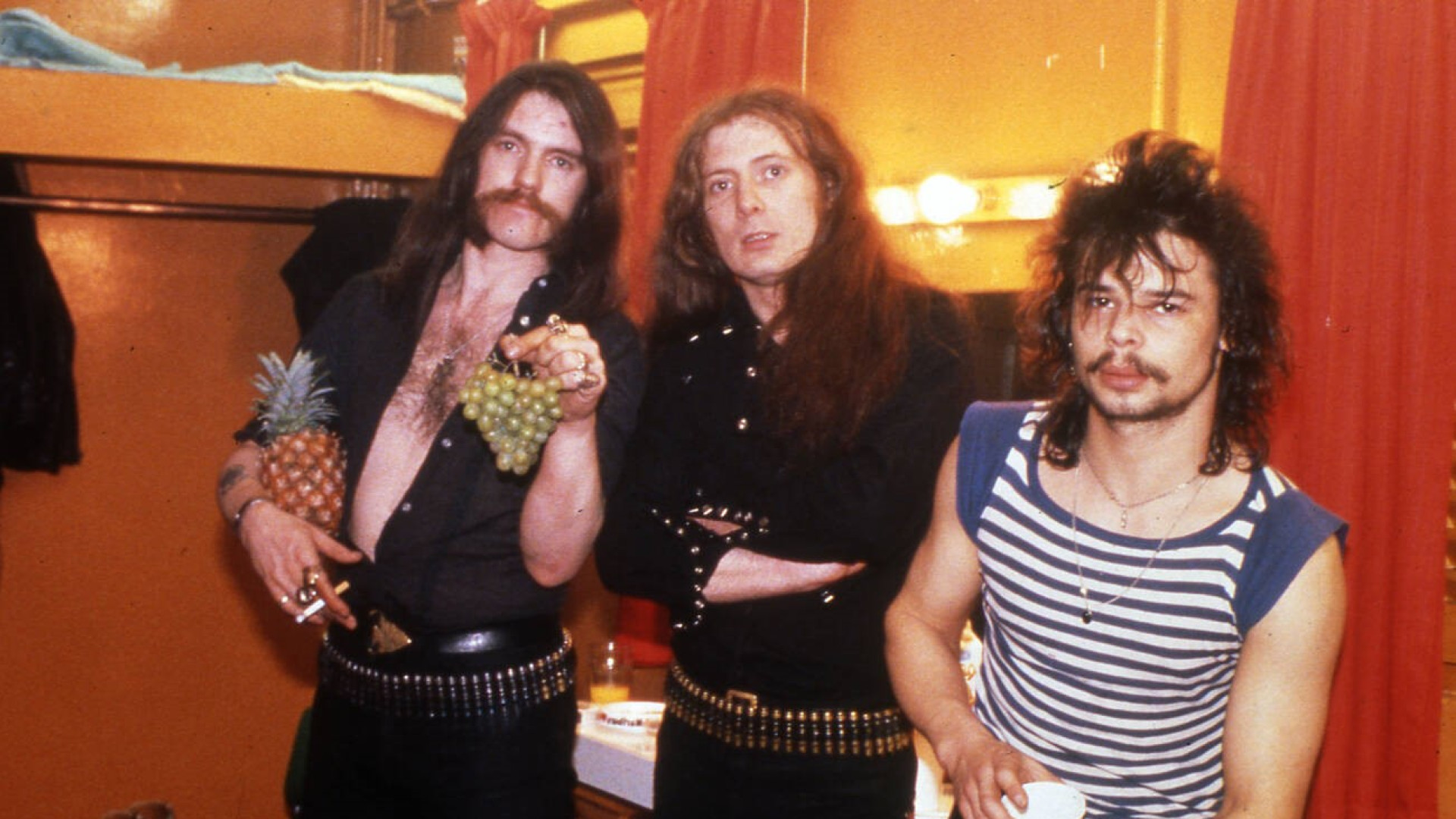 el-dia-que-lemmy-kilmister-(motorhead)-conocio-a-‘philthy-animal’:-«solia-venir-y-traernos-droga.-era-el-maniaco-que-necesitabamos»
