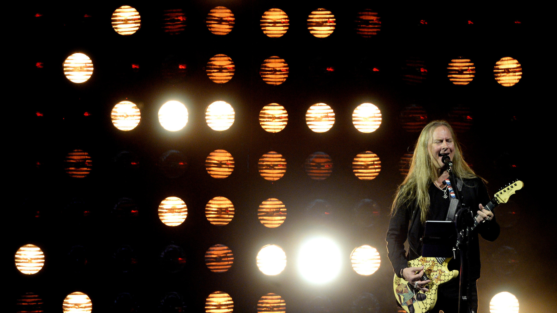 esto-lo-que-cobran-los-artistas-cada-vez-que-escuchas-una-de-sus-canciones:-“un-mal-modelo-de-negocio”