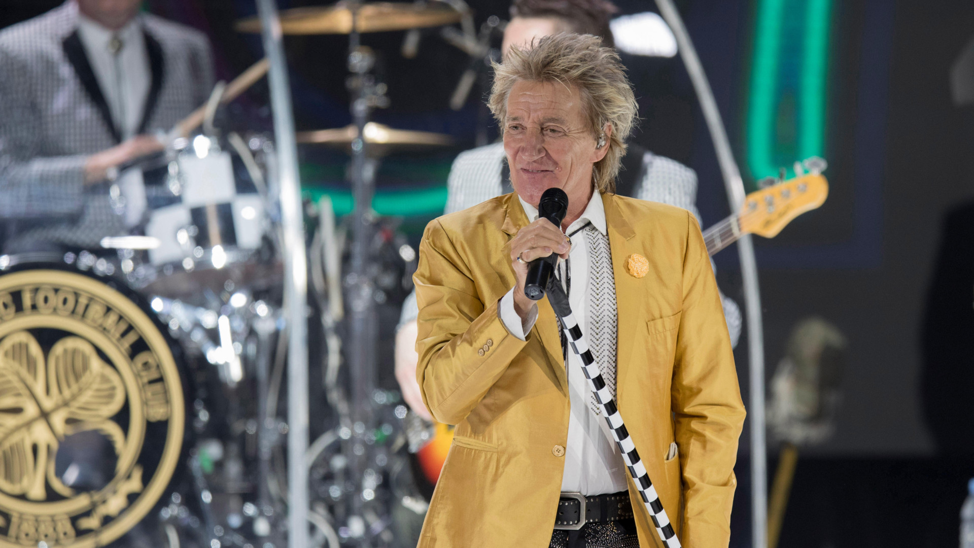 rod-stewart-va-a-pagar-“una-fortuna”-para-tocar-en-uno-de-los-festivales-mas-grandes-del-mundo:-“me-va-a-costar-300.000”