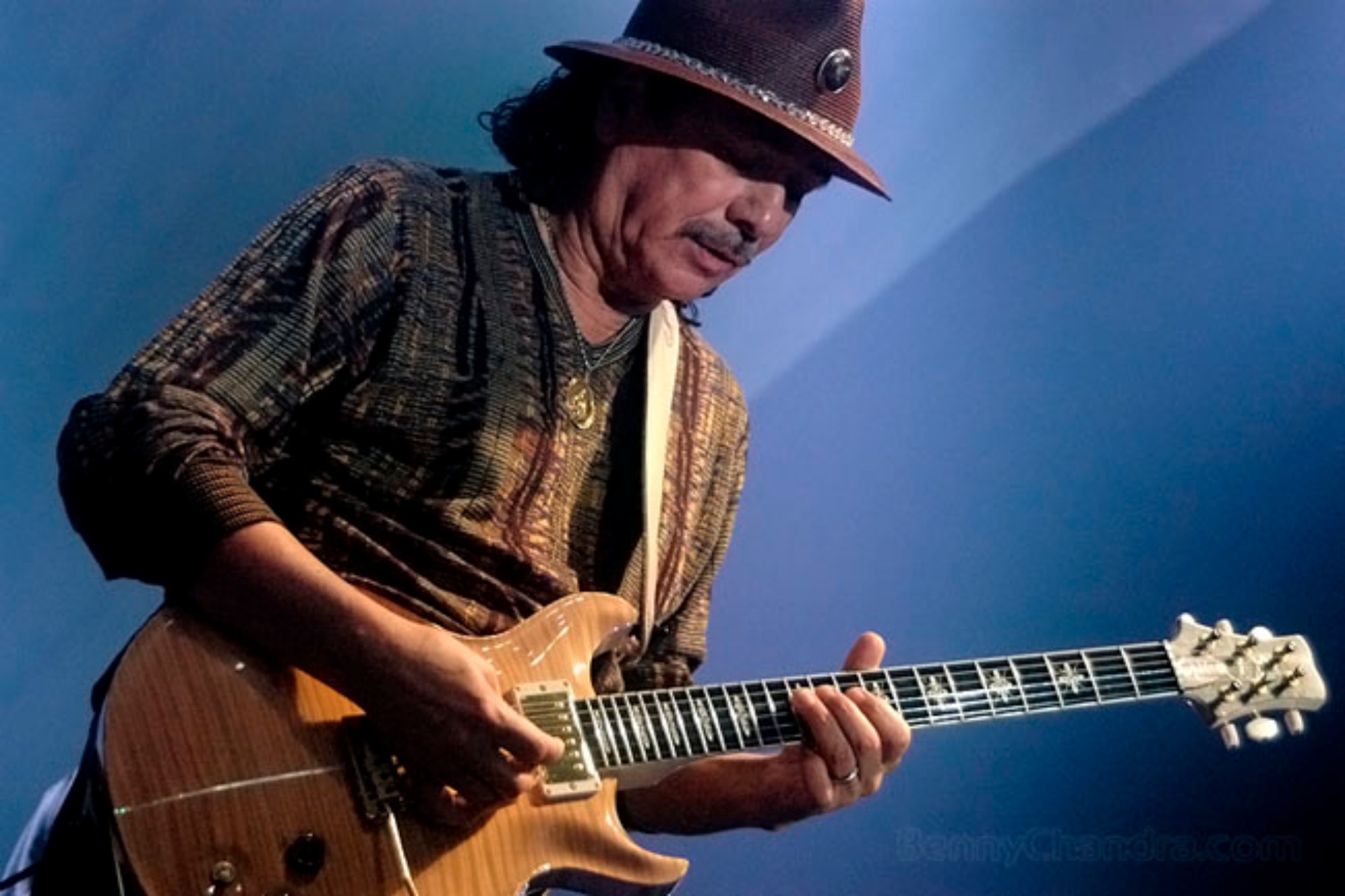 santana-volvera-a-espana-despues-de-mas-de-20-anos
