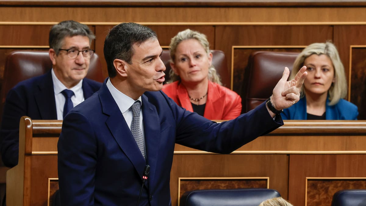 sanchez-y-feijoo-protagonizan-un-nuevo-cara-a-cara-en-la-sesion-de-control-del-congreso