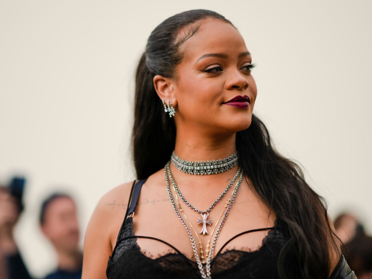 continuan-los-rumores-del-regreso-de-rihanna