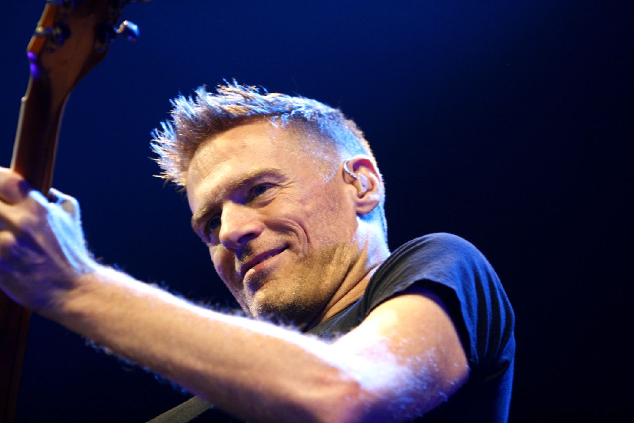 bryan-adams-se-estrena-como-artista-independiente-con-nueva-gira-y-album