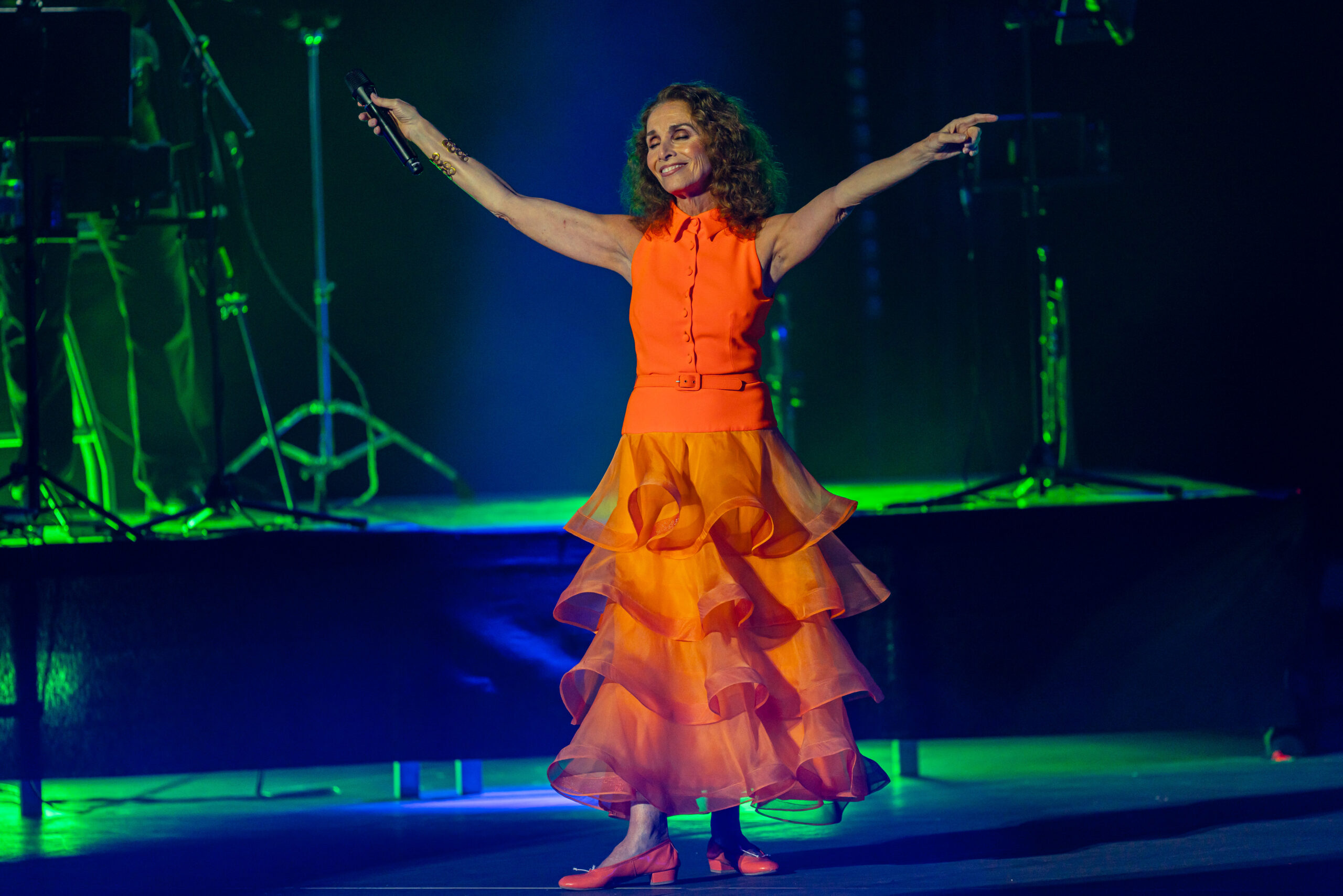 ana-belen-hipnotiza-marbella:-un-viaje-musical-entre-la-memoria-y-la-emocion-en-starlite-occident