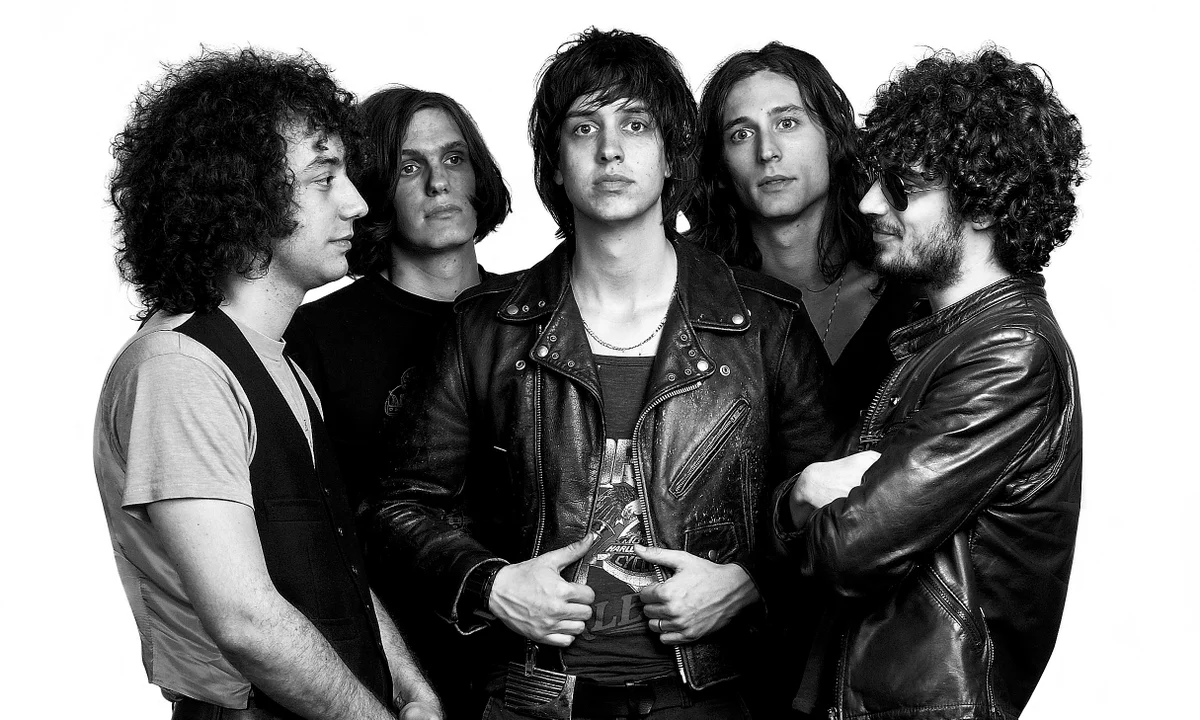 julian-casablancas-admite-que-la-presion-economica-afecto-la-creatividad-de-the-strokes