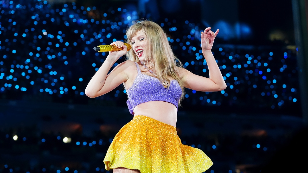 taylor-swift-presenta-una-nueva-portada-de-nuevo-album-‘the-life-of-a-showgirl’
