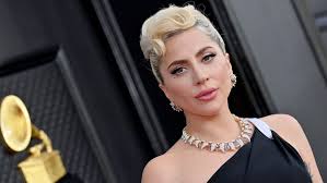 lady-gaga-deslumbra-con-the-dead-dance