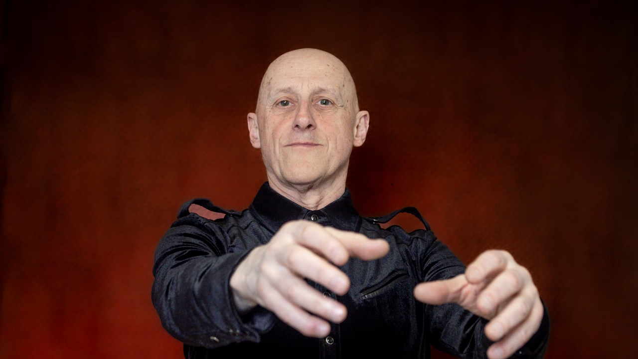 ilegales-cancela-todos-sus-conciertos-y-anuncia-que-jorge-martinez,-lider-del-grupo,-tiene-cancer