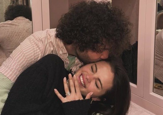 selena-gomez-y-benny-blanco-se-casan-en-california