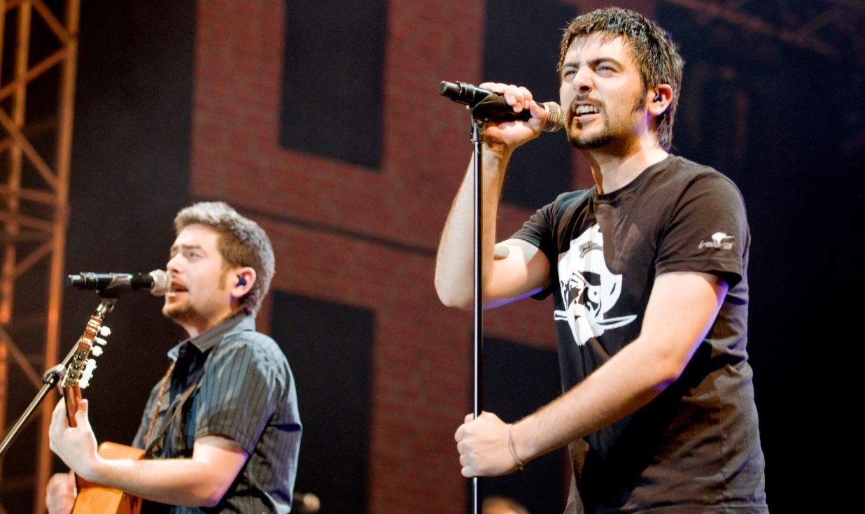 estopa-le-pone-banda-sonora-a-la-navidad-con-“villa-&-ziko”