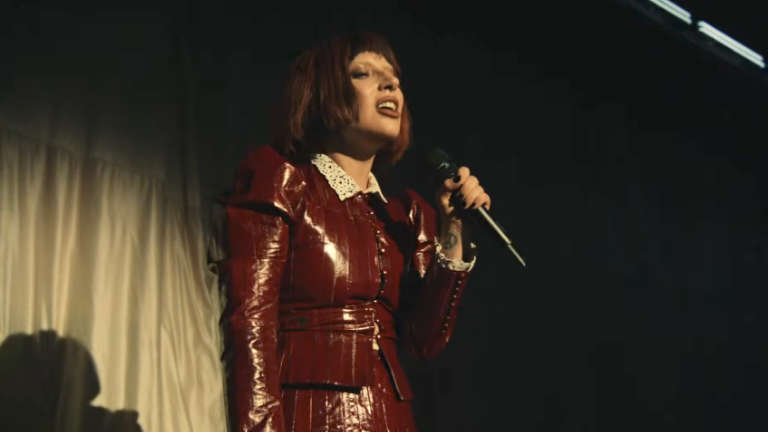 lady-gaga-lanza-por-sorpresa-el-especial-‘harlequin-live’