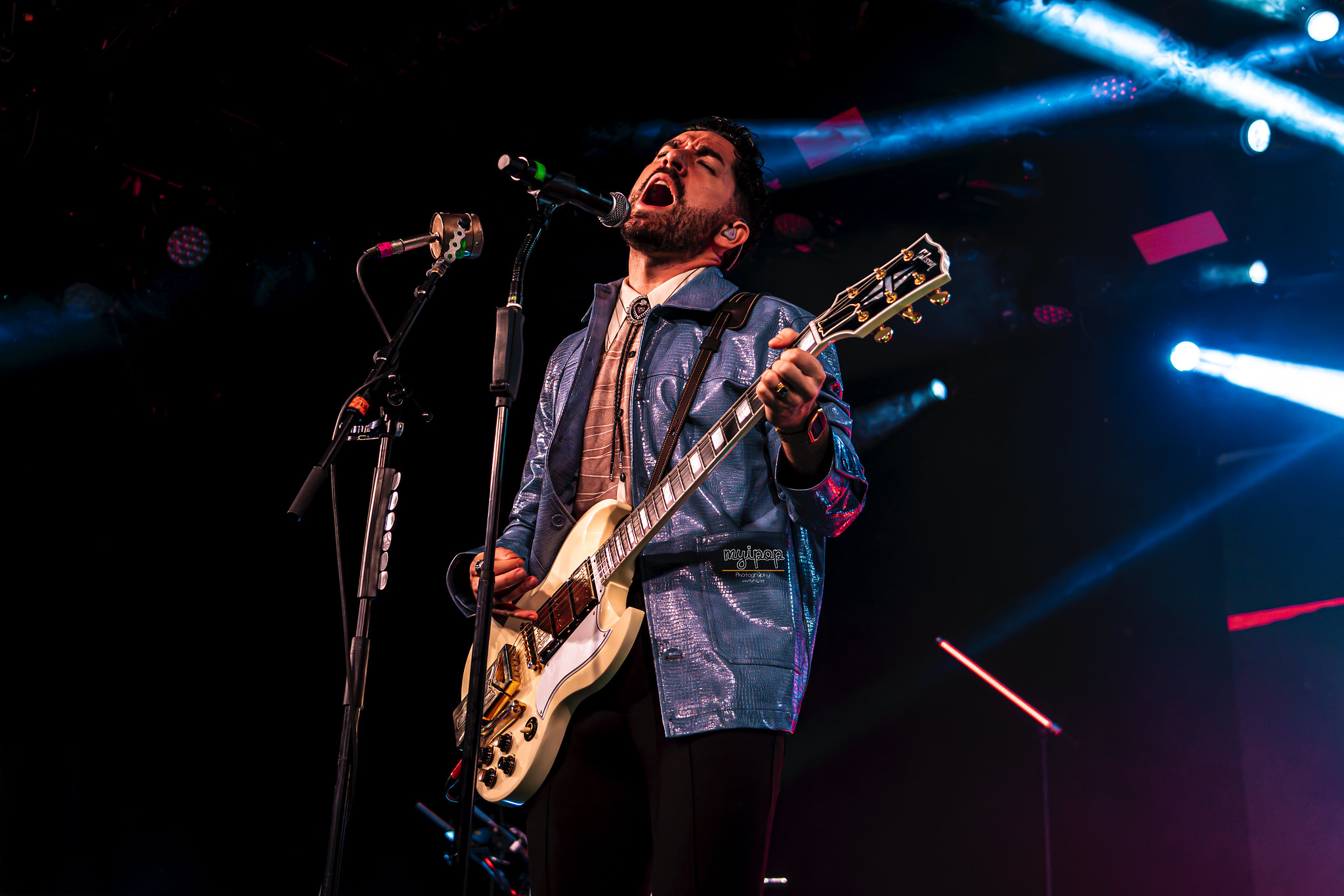 ‘quedate-esta-noche’-es-lo-nuevo-de-siloe