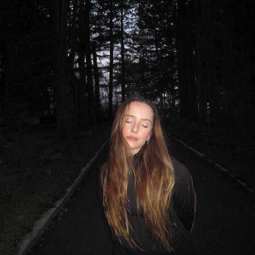 evaluna-vuelve-con-‘rollitos-de-papel’