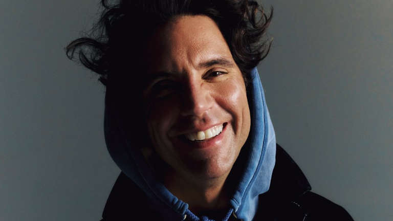 mika-presenta-su-nuevo-disco-‘hyperlove’