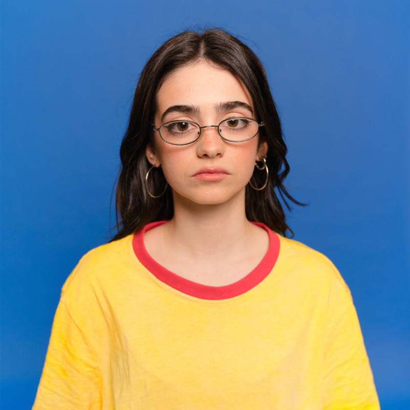 candela-gomez-publica-su-album-debut-‘oversize’