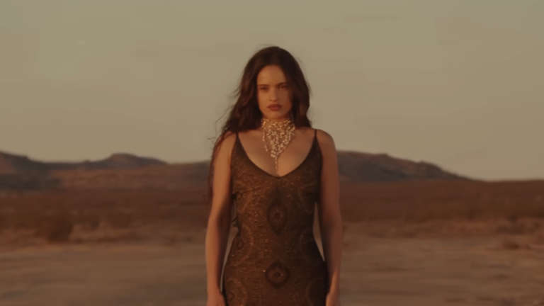 rosalia-estrena-el-videoclip-del-tema-‘sauvignon-blanc’