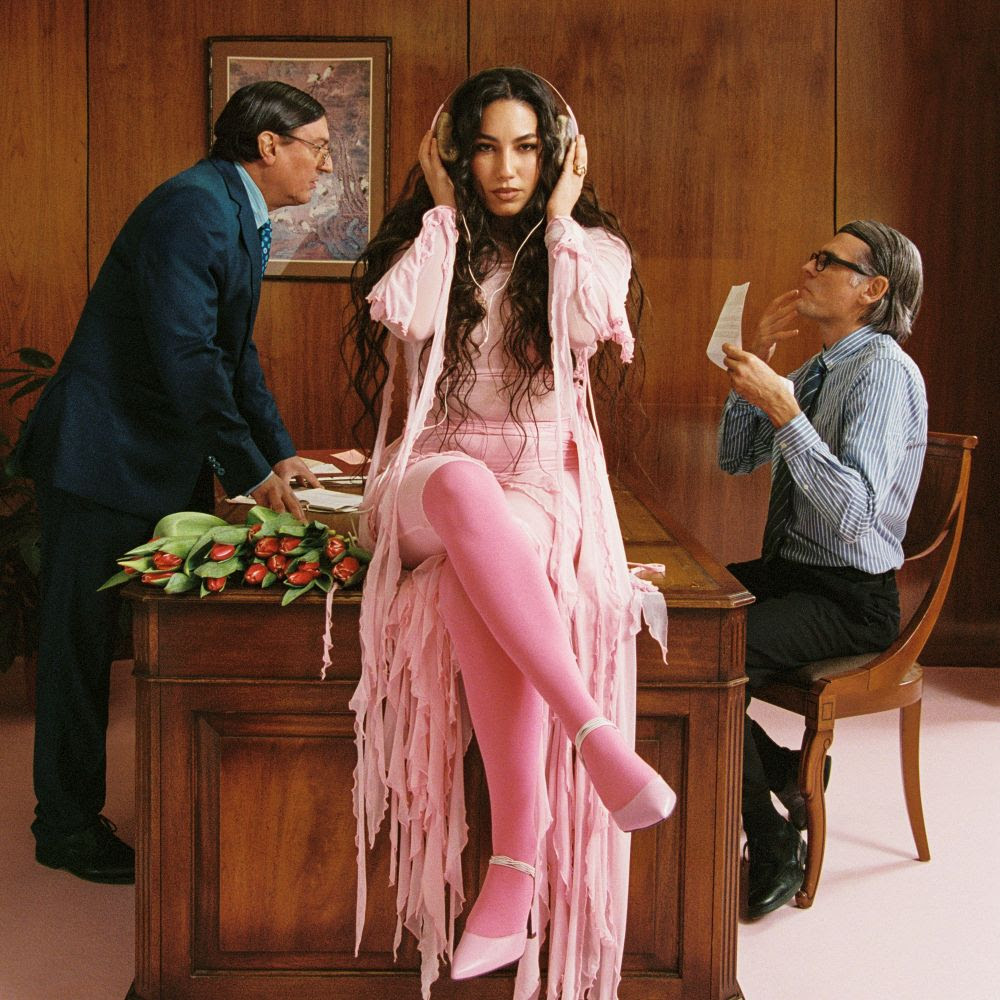 maria-jose-llergo-redefine-su-sonido-con-‘mala-mia’