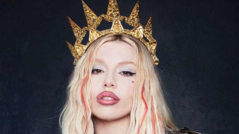 ava-max-presenta-‘kill-it-queen’,-su-primer-single-como-artista-independiente