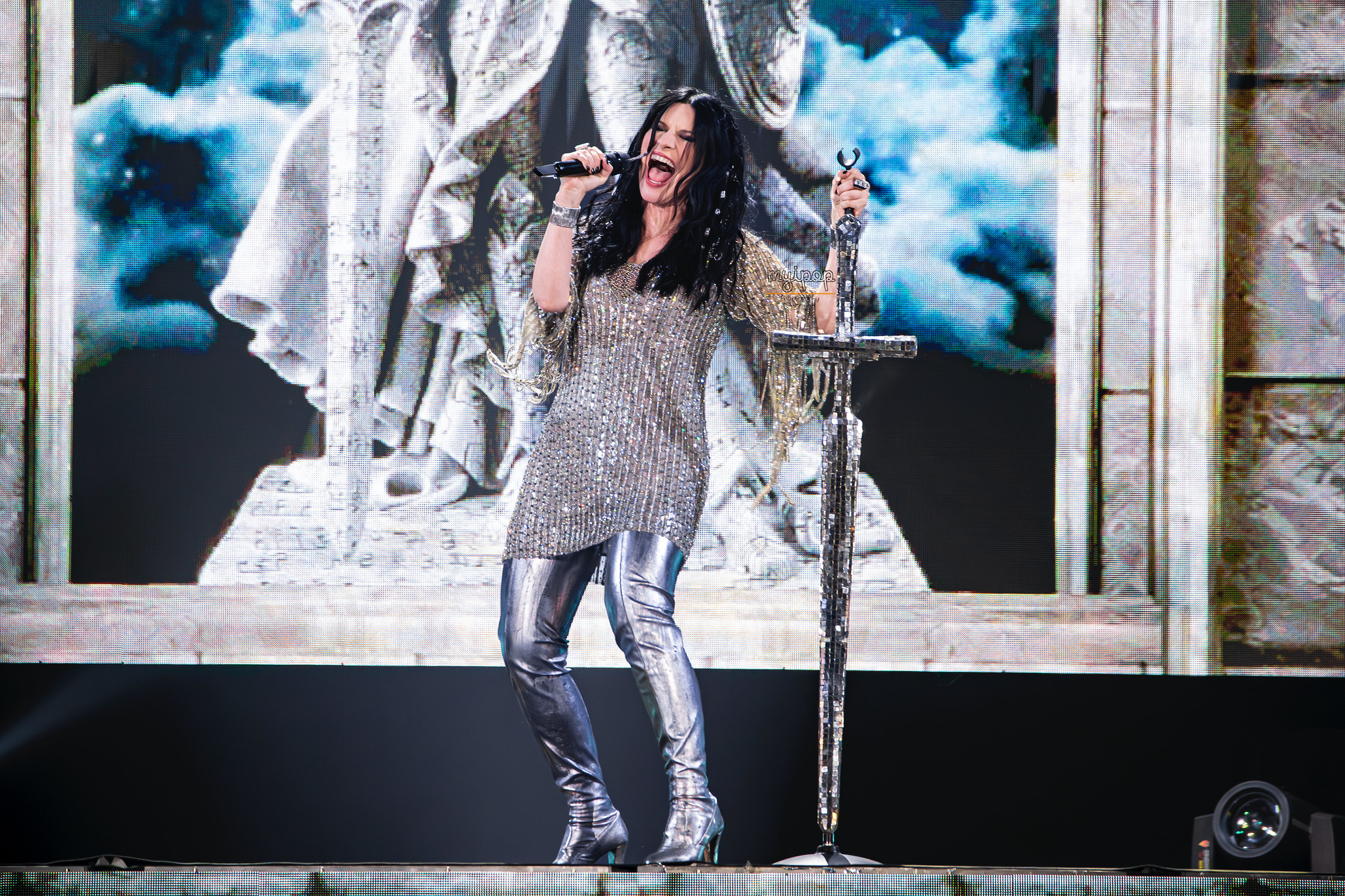 laura-pausini-convierte-madrid-en-un-canto-eterno-a-la-musica