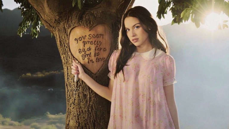 olivia-rodrigo-esta-de-regreso-con-el-single-‘drop-dead’