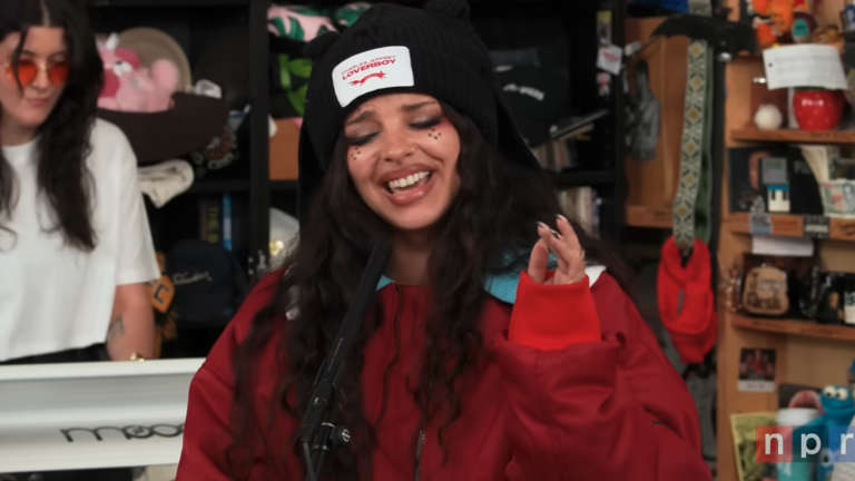 jade-presenta-el-album-‘that’s-showbiz-baby!’-en-el-tiny-desk-de-npr