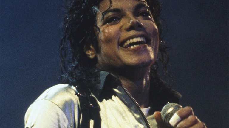michael-jackson,-sam-fender-y-olivia-dean-lideran-las-listas-oficiales-britanicas-esta-semana