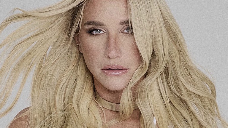 kesha-estrena-el-videoclip-del-single-‘origami!’