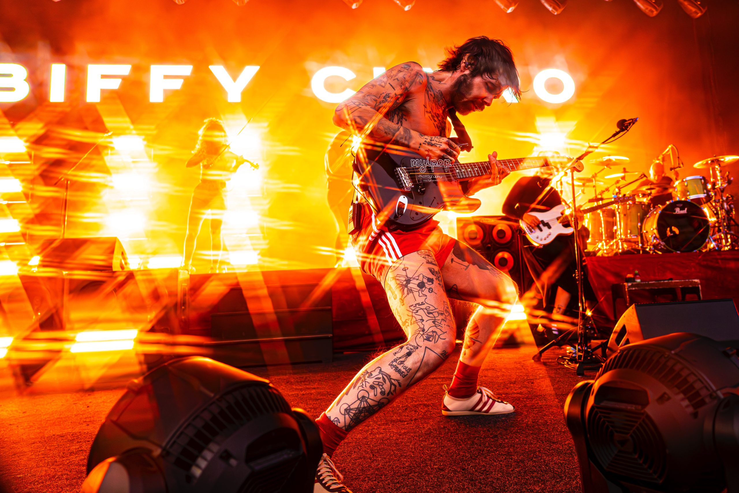 biffy-clyro-hace-florecer-el-lado-mas-rockero-de-noches-del-botanico