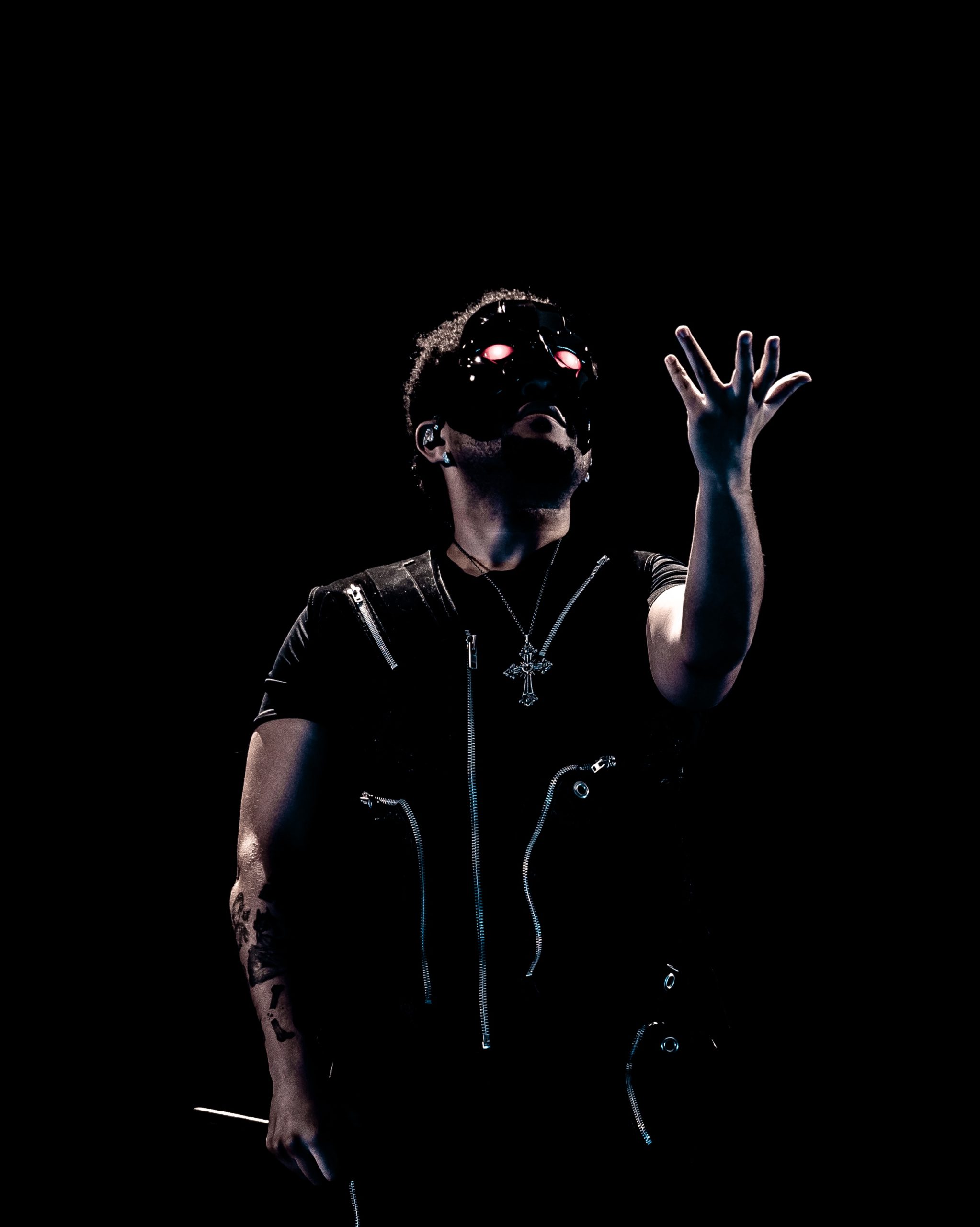 the-weeknd-prende-fuego-a-madrid-a-golpe-de-exitos-y-un-directo-imponente